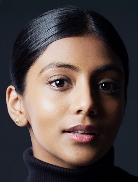 Datei:Charithra Chandran.jpg